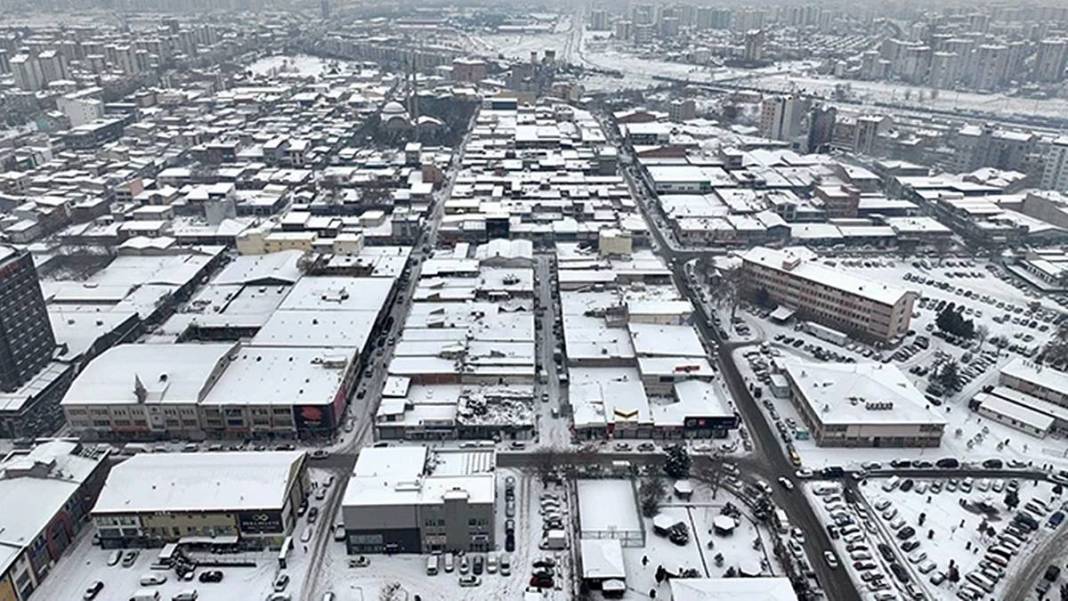 Soğuk hava rekoru kıran ilçe, dudakları uçuklattı! 21
